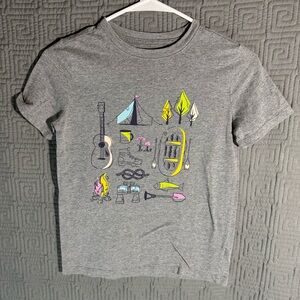 Cat & Jack T-Shirt Boys Size Medium 8/10 Grey Gray Camp Equipment Short Sleeve